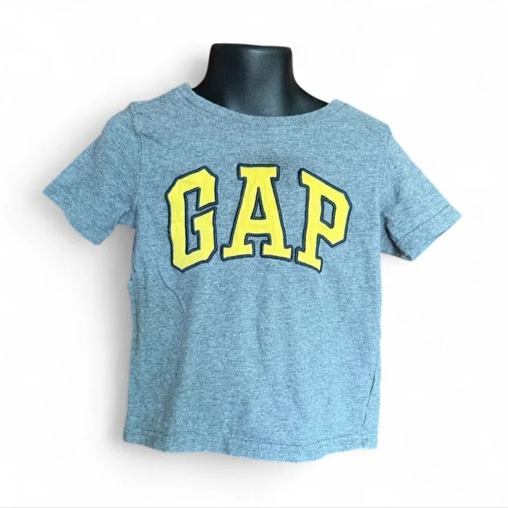 Toddler Boys Gap Bold Stitched Logo Gray Short Sleeve Tee Shirt - Sz 2T